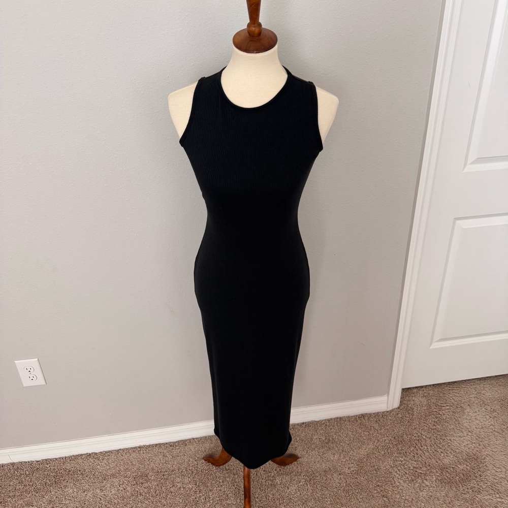 See You Monday Black Sheath Midi Dress Crew Neck Sleeveless